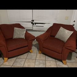 Set Of Arm Chairs Like New 
