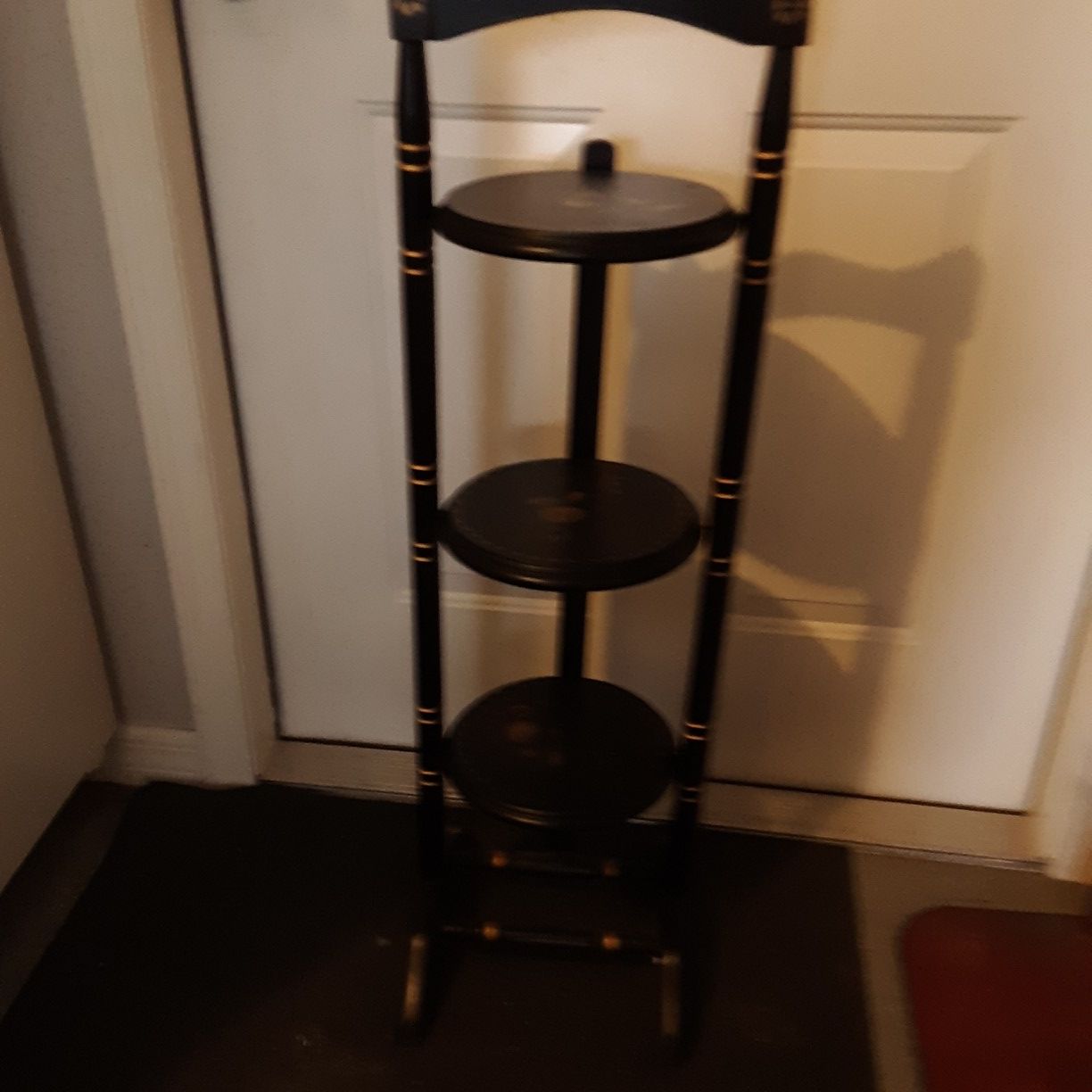 Hitchcock Table