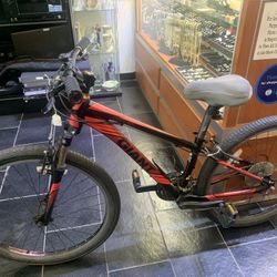 Giant Revel Small Frame Mountain Bike Bicycle 