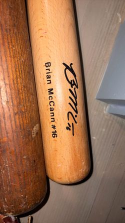 Brian McCann #16 Signed Baseball Bat