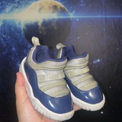 Jordan 11 Little Flex 