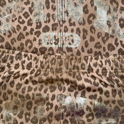 New PINK set size small