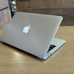 Apple MacBook Air 11” i5/4GB/128GB SSD $180 