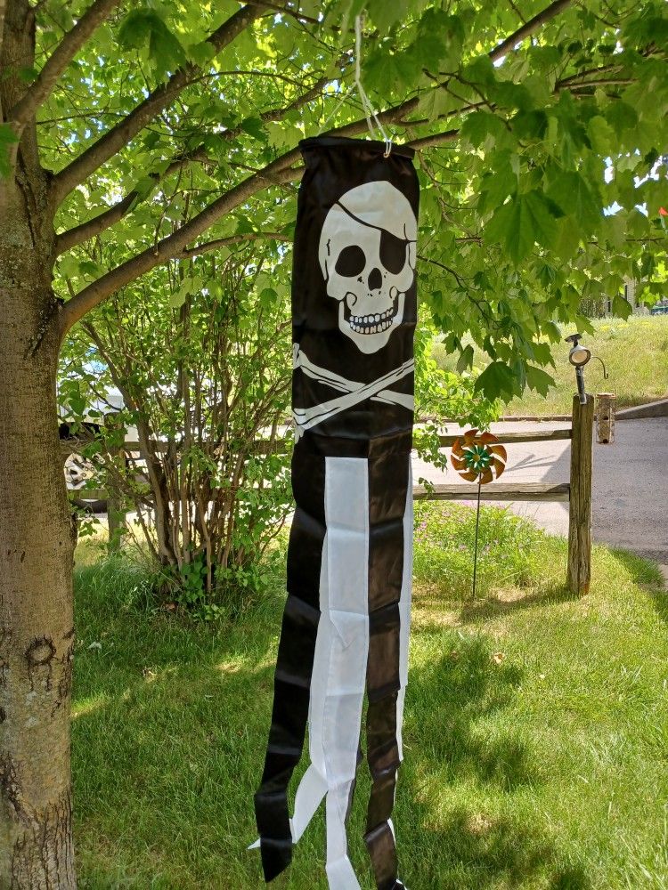 Skull and Bones Pirate Windsock New Wind Sock