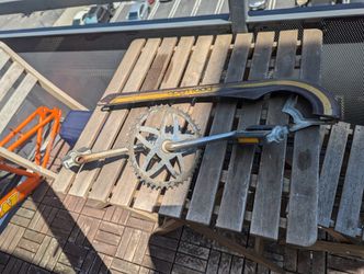 1970s Montgomery Ward Open Road Schwinn Huffy One Piece Crank With Chain Ring Pedals And Chain Guard