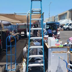 8 Foot Fiberglass Ladder 