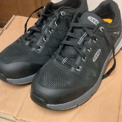 KEEN Men's Shoes. Never Used