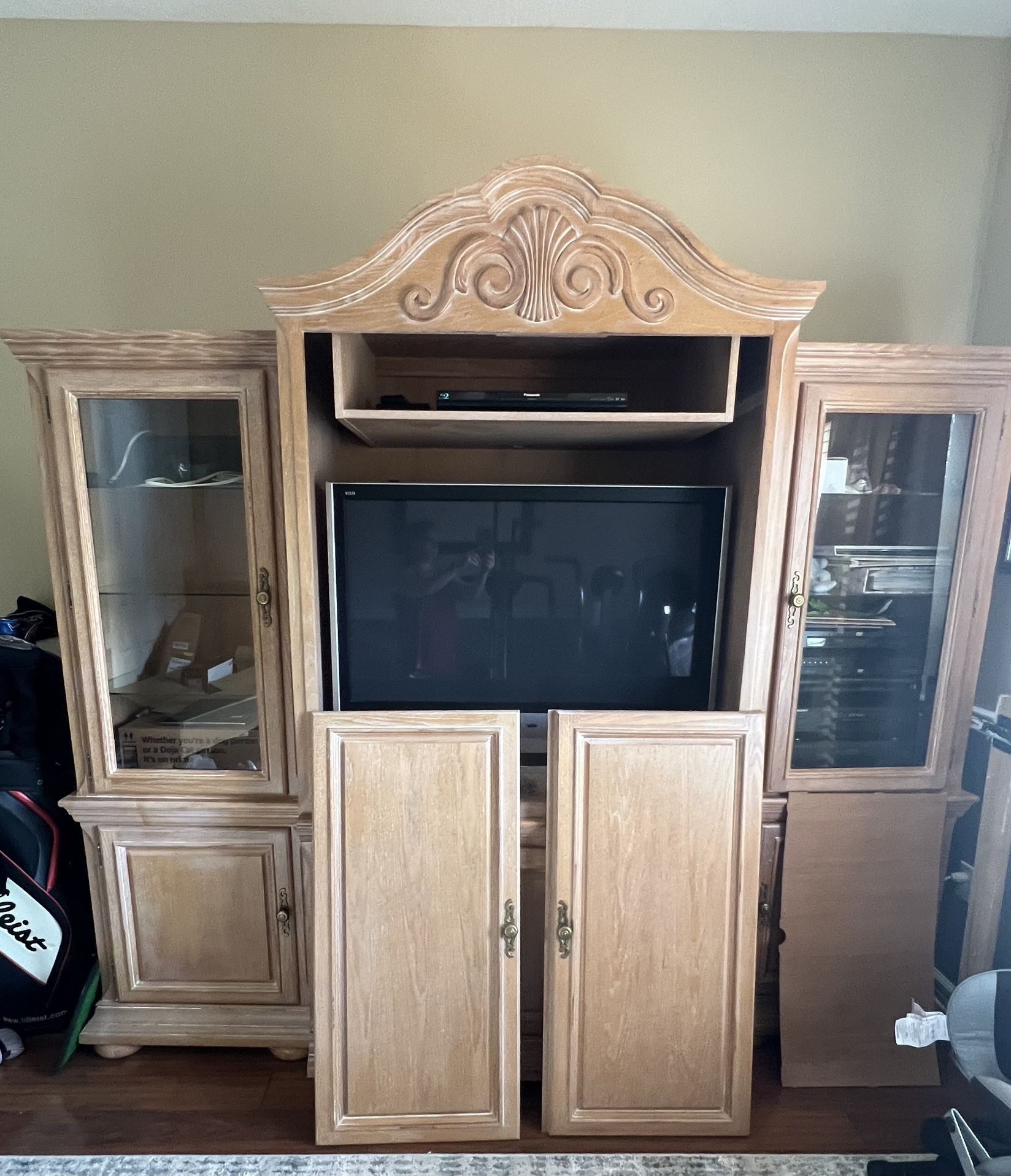 Entertainment Unit TV storage Unit Wall Unit.