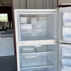 Frigidaire Refrigerator 