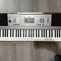 Yamaha PSR-E353 Portable Keyboard