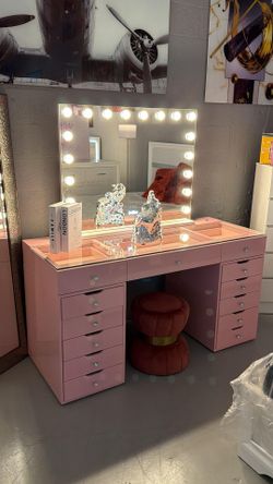 Vanity dresser ✔️ SPECIAL OFFER 👉Ready to pick up $50 Down Payment
