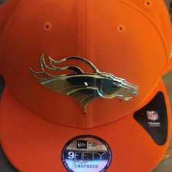 Denver Broncos Snap Back Metal Medallion Hat