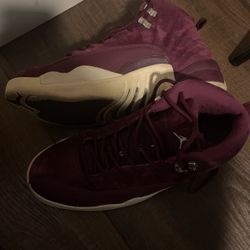 Jordan 12 Bordeaux Size 9.5 