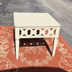 Lexington Lamp Table