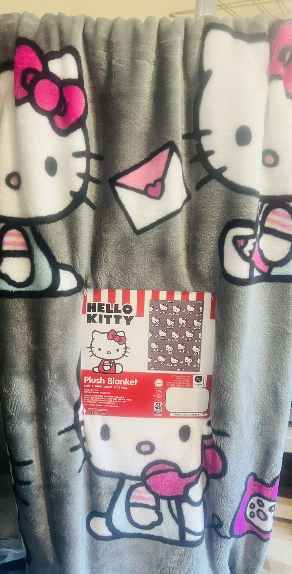 Hello Kitty Blanket