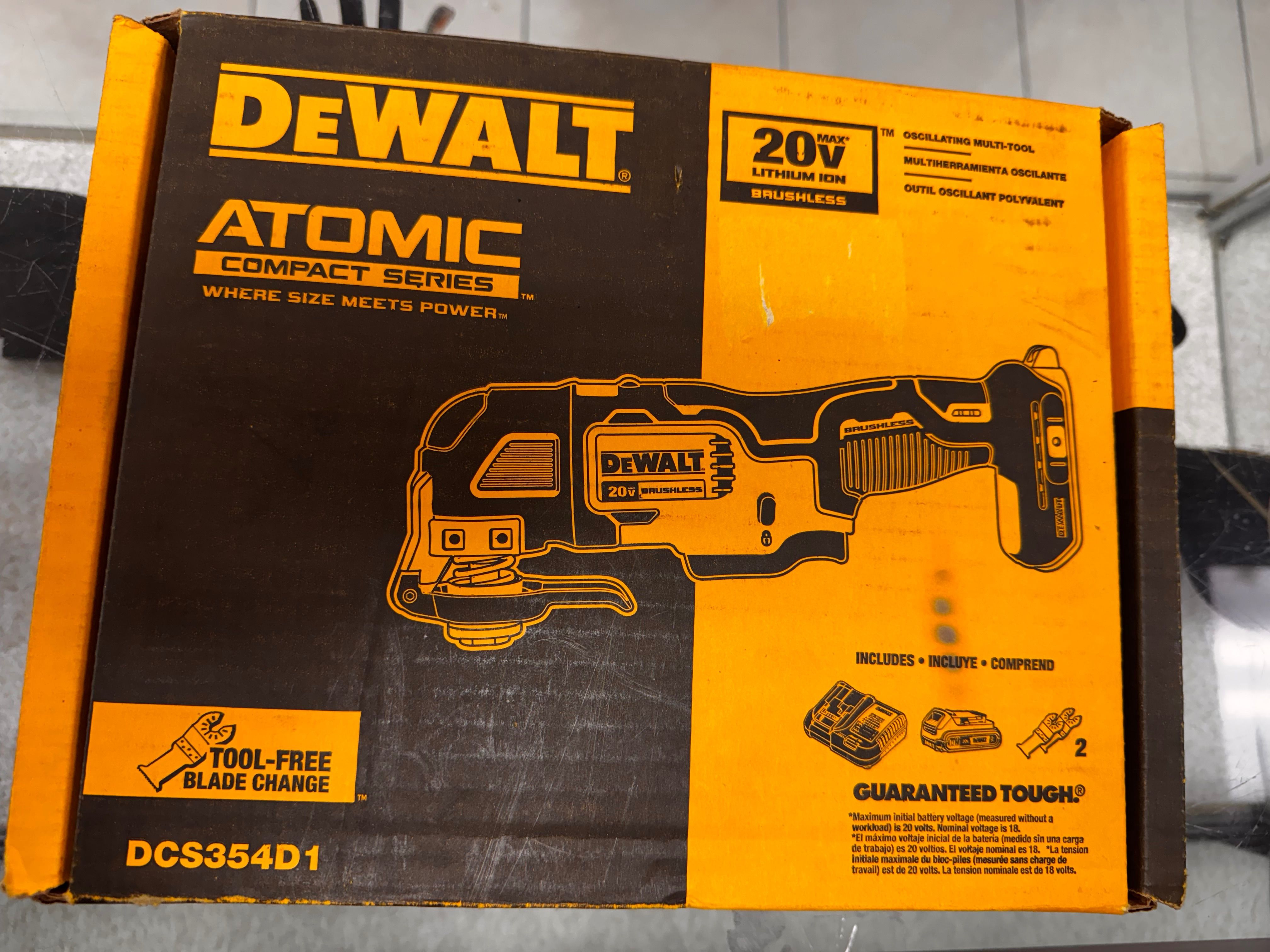 Dewalt DCS354B ATOMIC 20V MAX Oscillating Multi-Tool Brand New