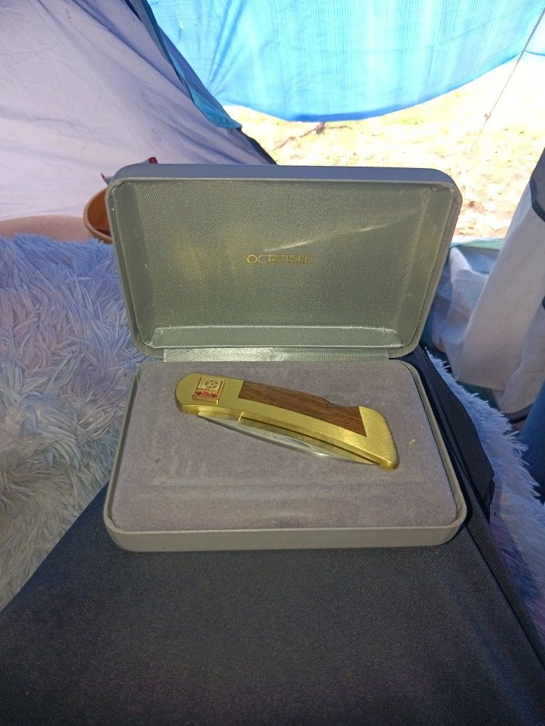 Gerber Collectible Gold Emblem Folding Knife Texaco Commemorative With Rubies