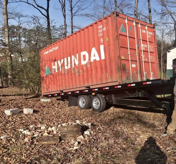 SHIPPING / STORAGE CONTAINERS W/ DELIVERY 20,40,40 HC .BUY/SELL. Financing & Lease Available!