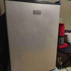 Black And Decker Fridge 
