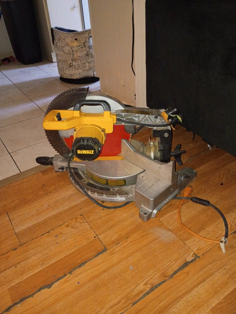 DeWalt Miter Saw 