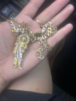 Gold necklace