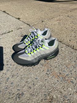 Neon 95 air max.  Men’s size 9 $100