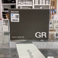Ricoh GR III HDF