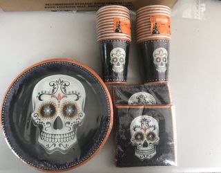 Dia de los Muertos party supplies
