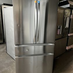New Open Box Lg Four Door Stainless Steel Refrigerator With Indoor Water And Ice Dispenser 