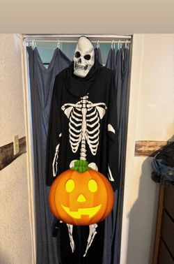 Costume