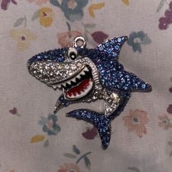 Aqua79 Silver Shark Sparkling Crystal Pendant Necklace