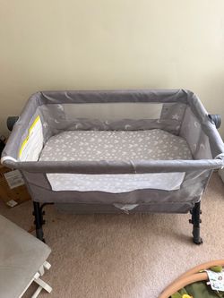 Baby Bedside Bassinet Co-Sleeper Crib