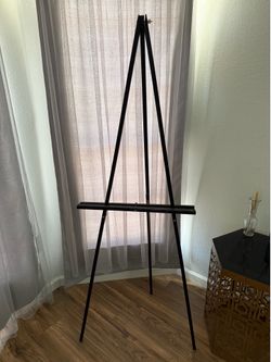 Artist canvas stand