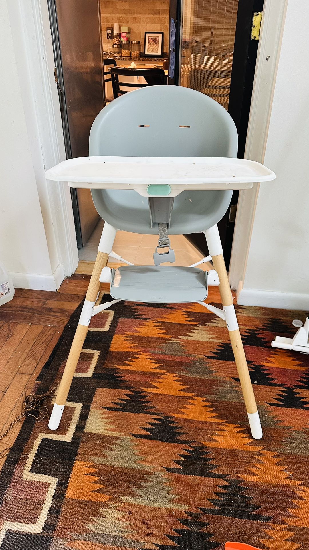 High Chair - Skip and Hop