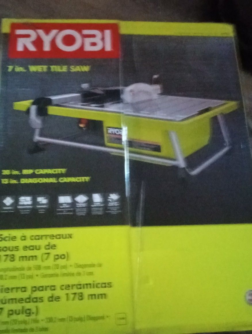 Ryobi 7in. Wet Tile Saw