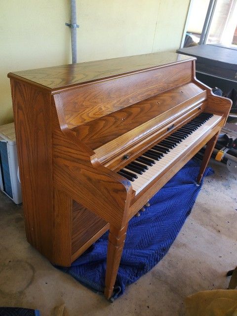 Stand Up Piano