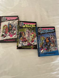 Monster high books