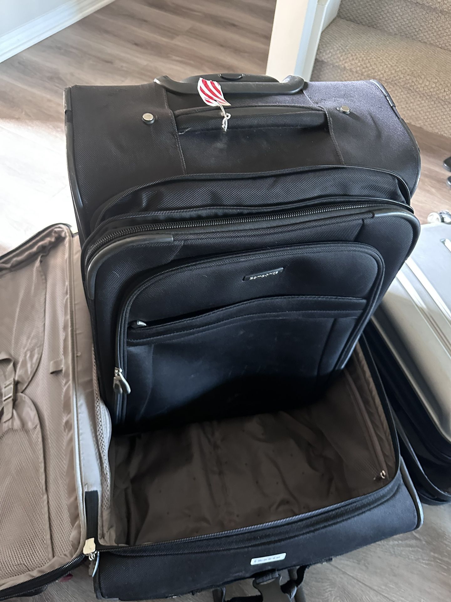 Suitcase Desley And Samsonite 4 Cases 