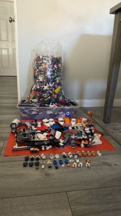Lego lot space and Lego mini figures
