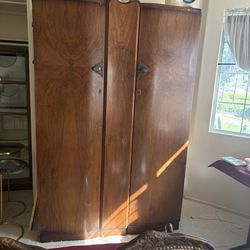 Hutch Armoire
