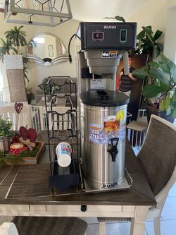 Commercial tea brewer 3 gallons includes cup holders