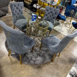Glamorous Dining Table Set