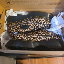 DOC MARTENS BUZZ 5I