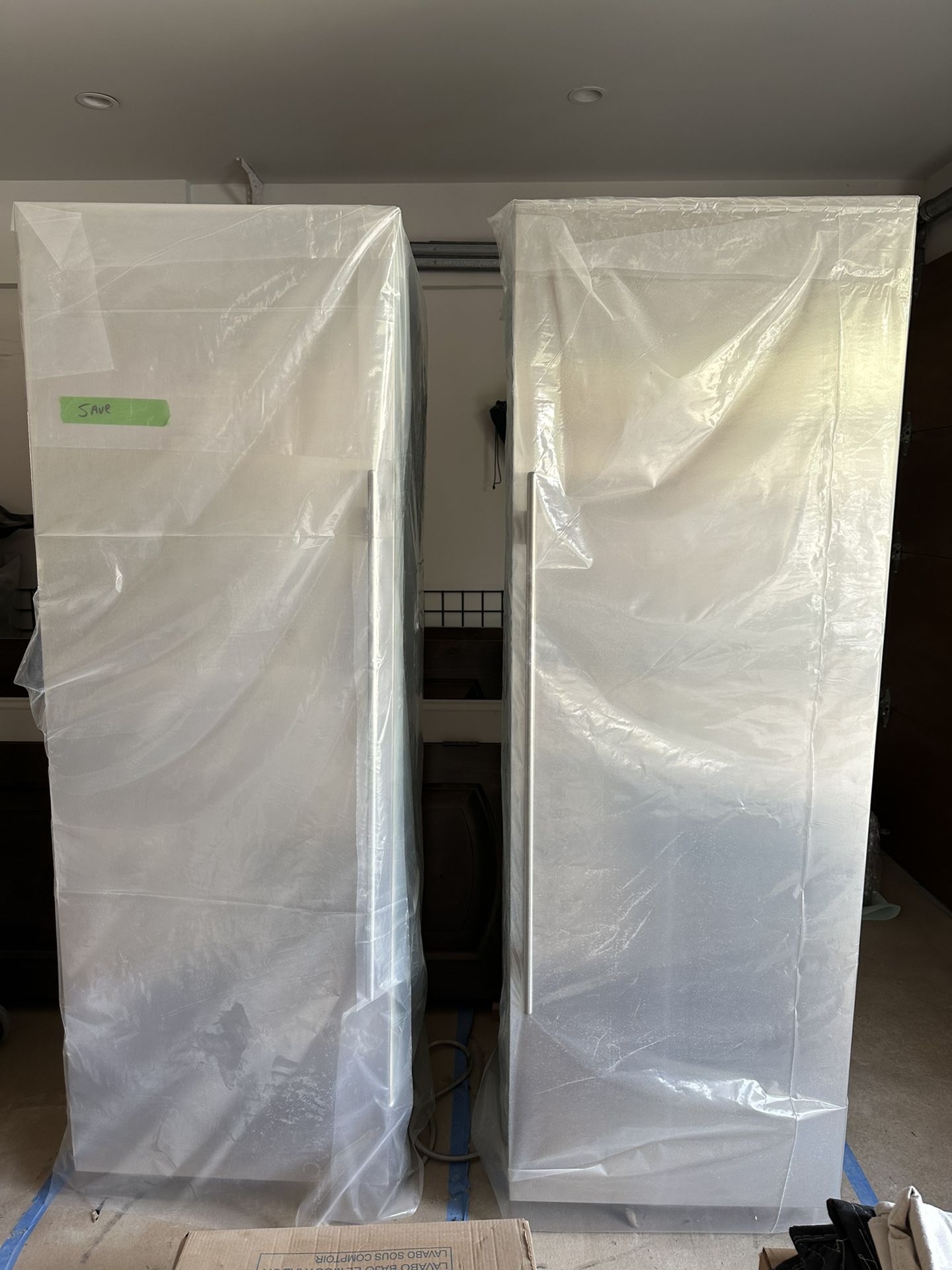 SUB-ZERO Classic Side by Side Refrigerator / Freezer