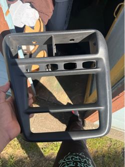Center dash bezel 98-02 Camaro