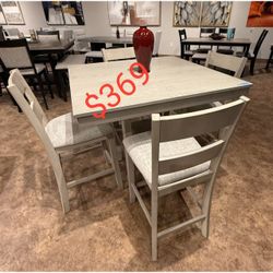 💥 PRICE DROP – Stylish 5pc Counter Height  Dining Table Set With 4 Chairs !

