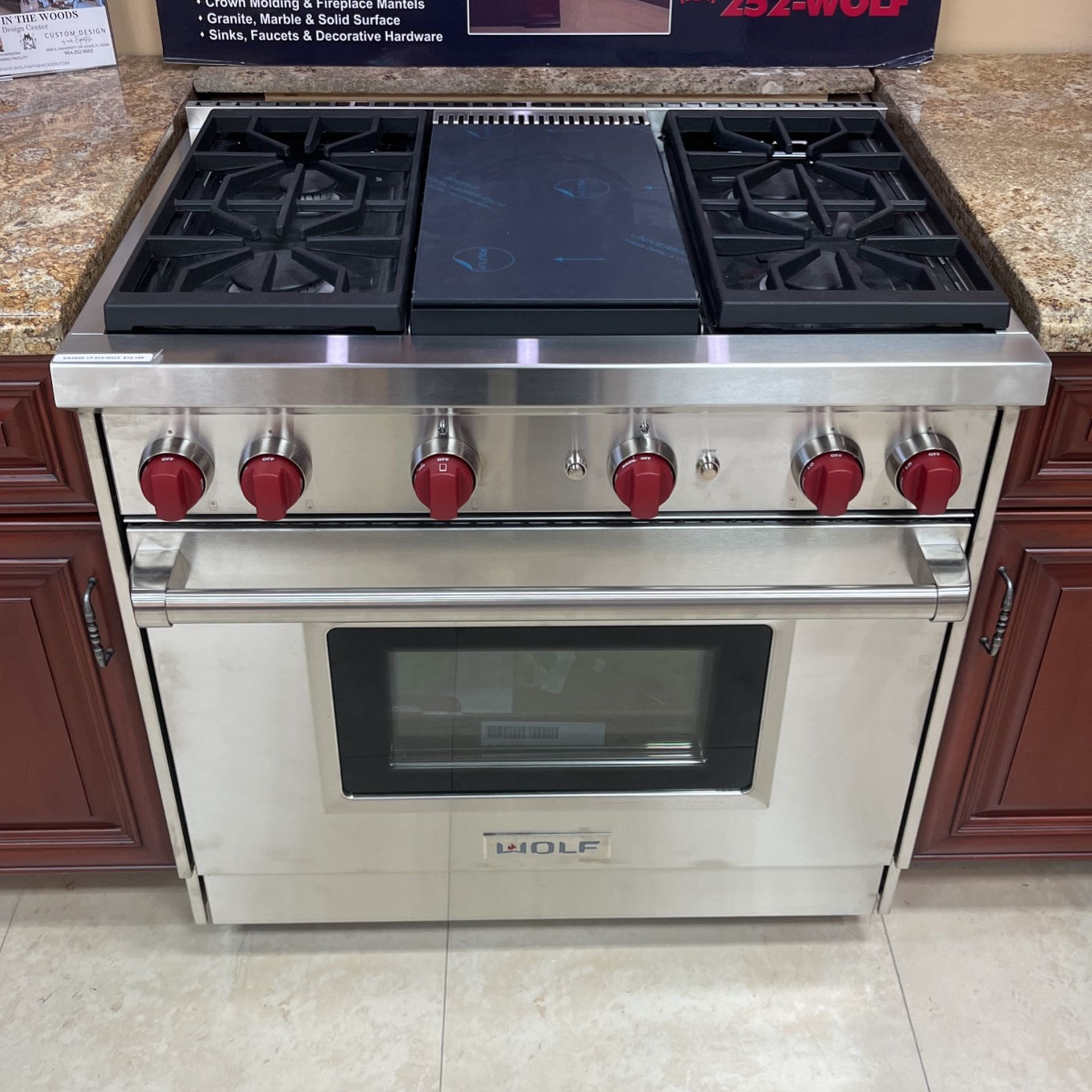 Wolf Gas Range 2023 Brand New With Warranty