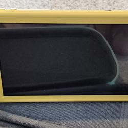 Nintendo switch lite yellow
