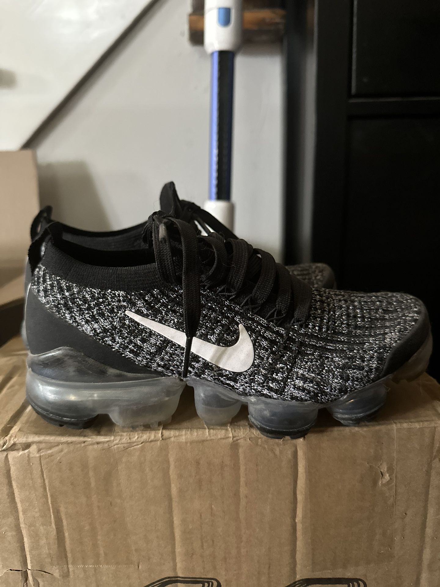Nike Women Air VaporMax Flyknit 3 “Oreo” Size 5.5