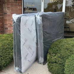 Queen Mattress And Box Spring 